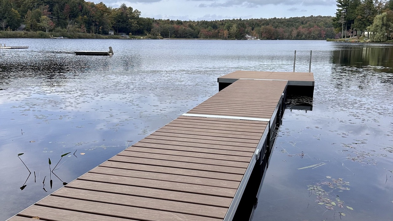 Photo of Outdoor in Lake Desolation