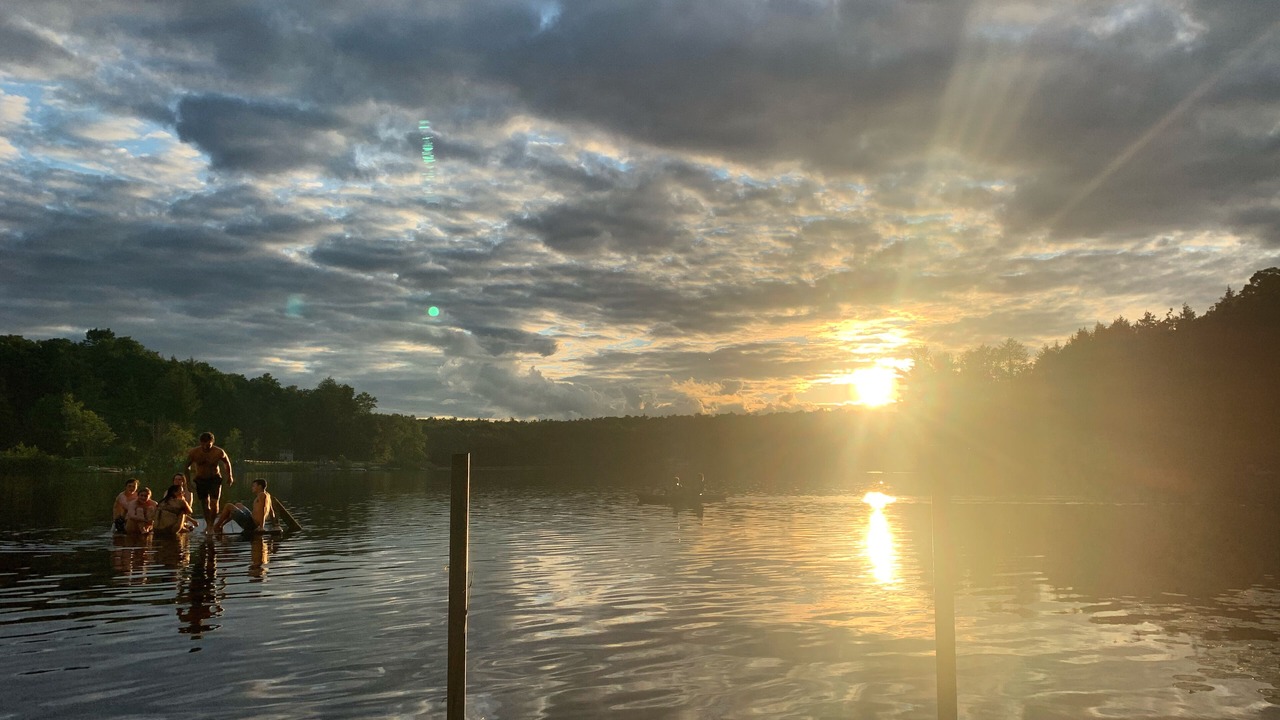 Photo of Outdoor in Lake Desolation