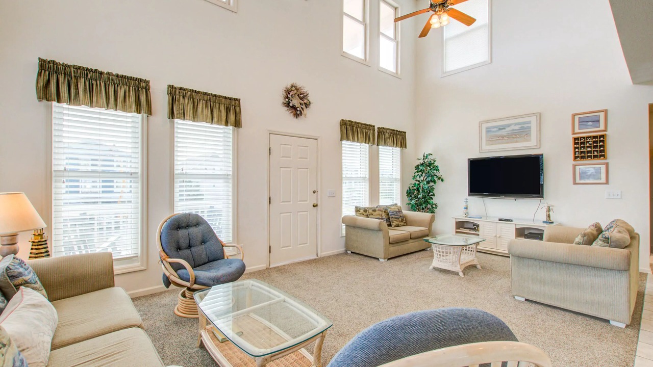 Photo of Livingroom in Holden Beach