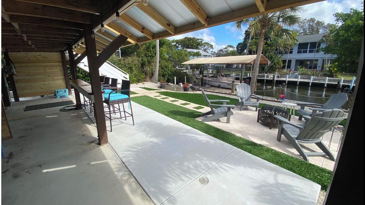 Photo of Patio Balcony in Bokeelia