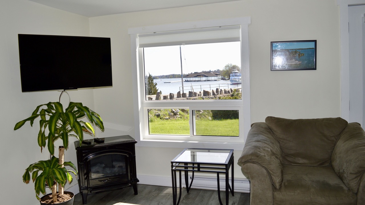 Photo of Livingroom in Gananoque
