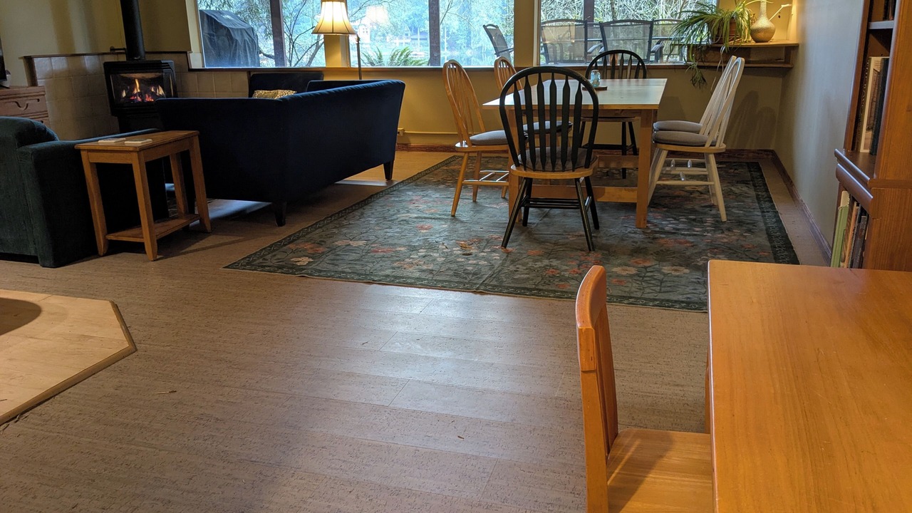Photo of Livingroom in Ames Lake