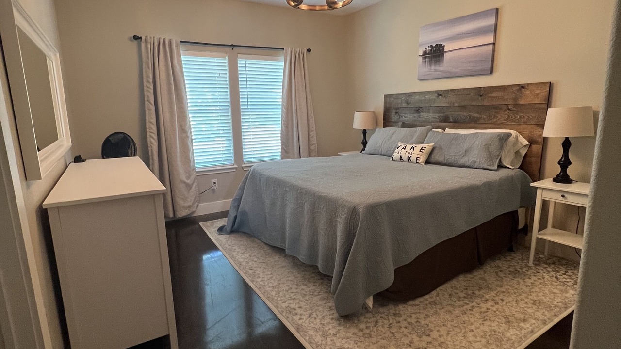 Photo of Bedroom in Brookeland