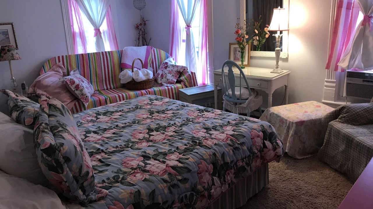 Photo of Bedroom in Nims