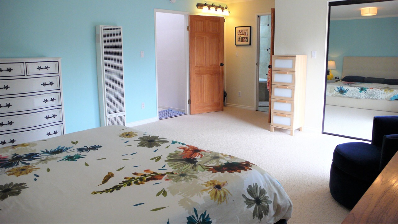 Photo of Bedroom in South Berkeley