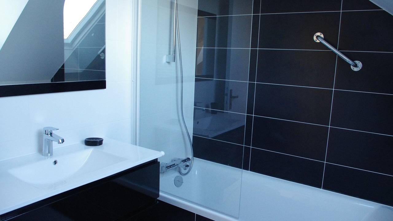 Photo of Bathroom in Taden