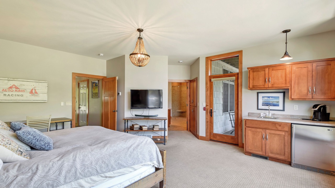 Photo of Bedroom in Fish Creek