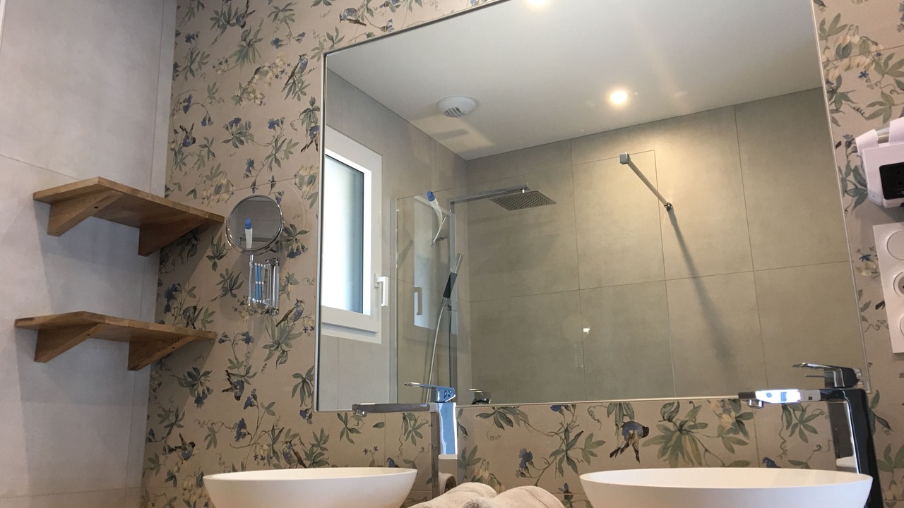 Photo of Bathroom in Barneville-Carteret