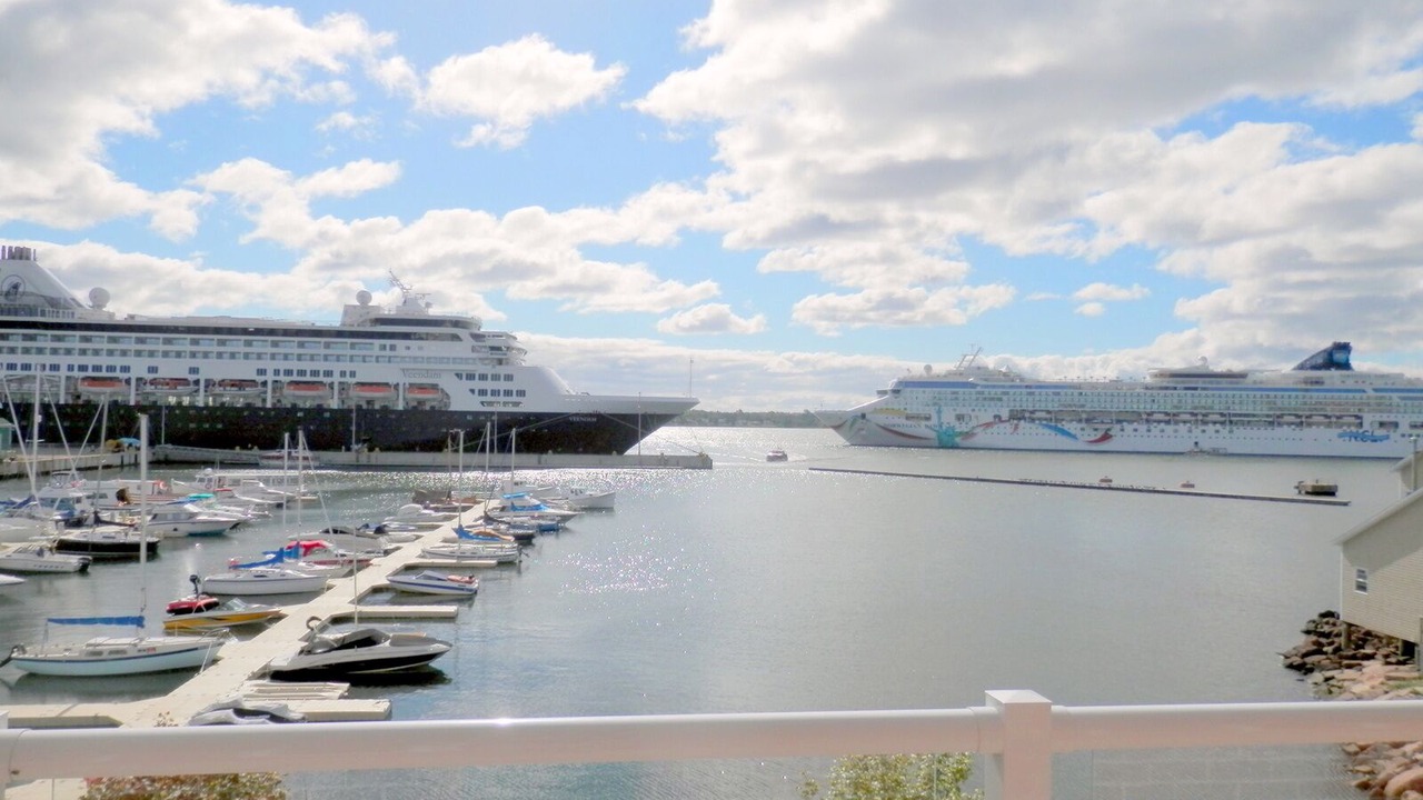 Photo of Patio Balcony in Queens Square