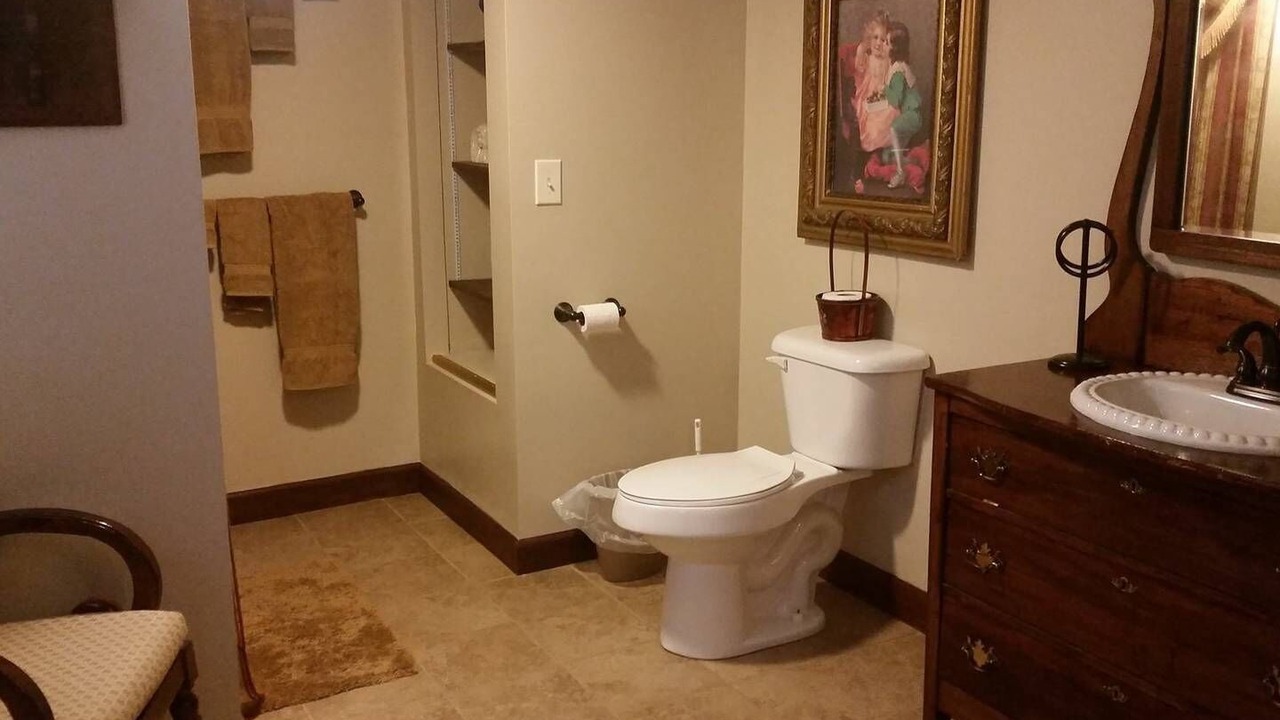 Photo of Bathroom in Russell