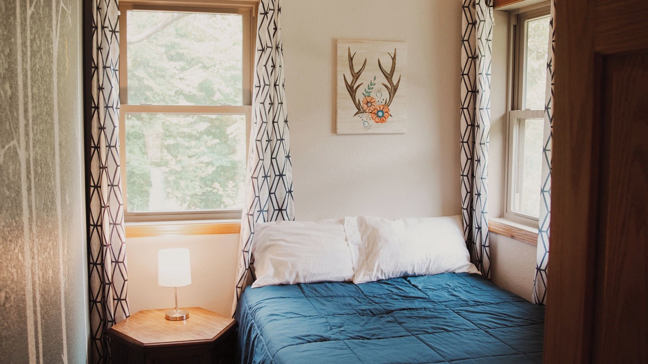 Photo of Bedroom in Lansing