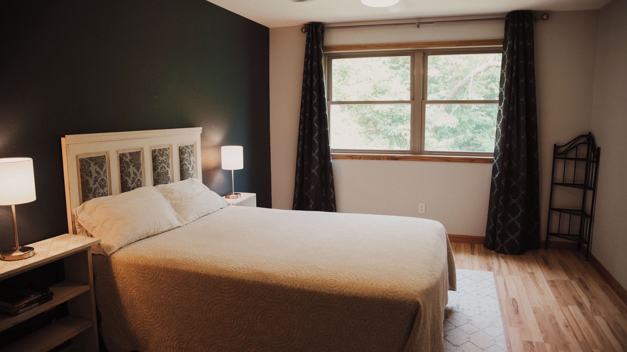 Photo of Bedroom in Lansing