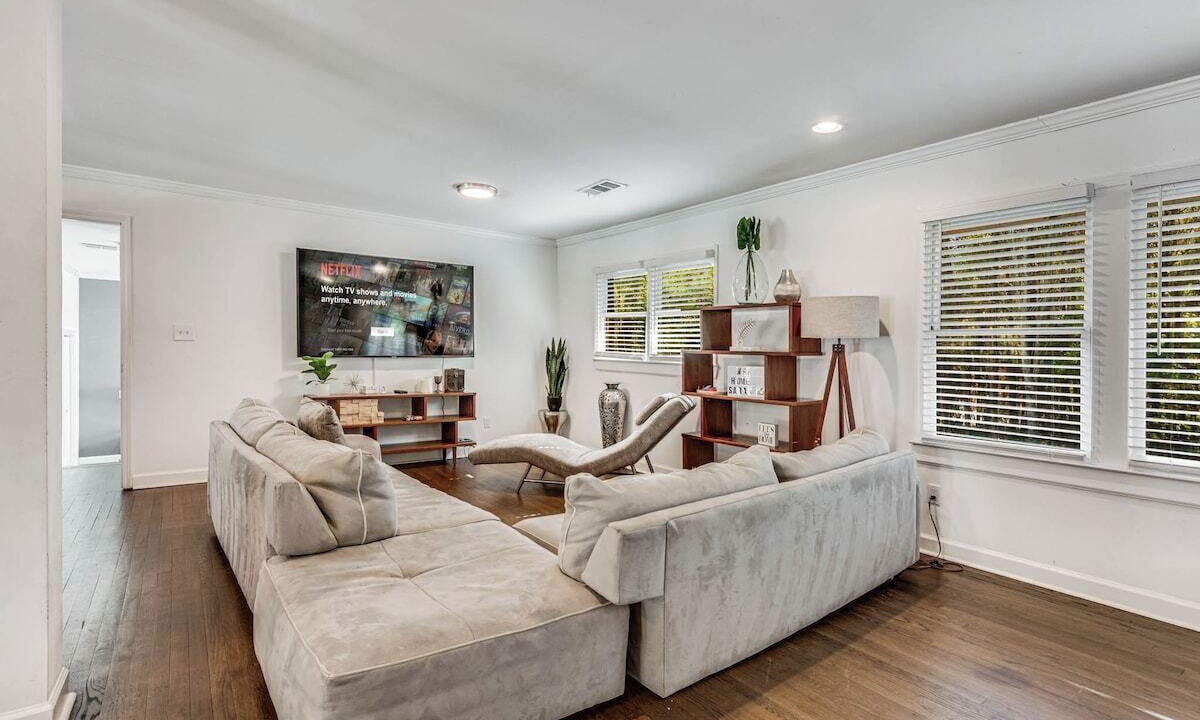 Photo of Bedroom in East Point