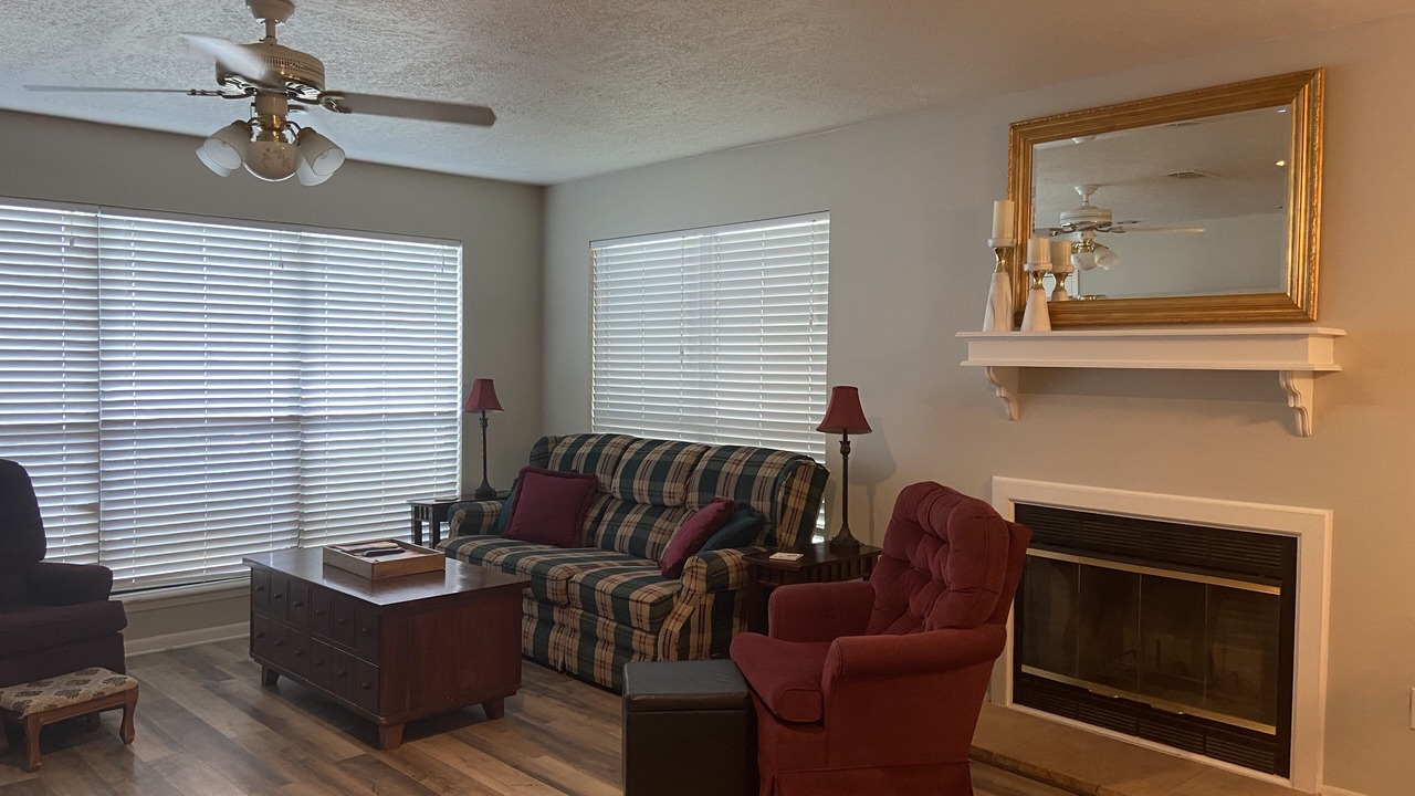 Photo of Livingroom in Coldspring