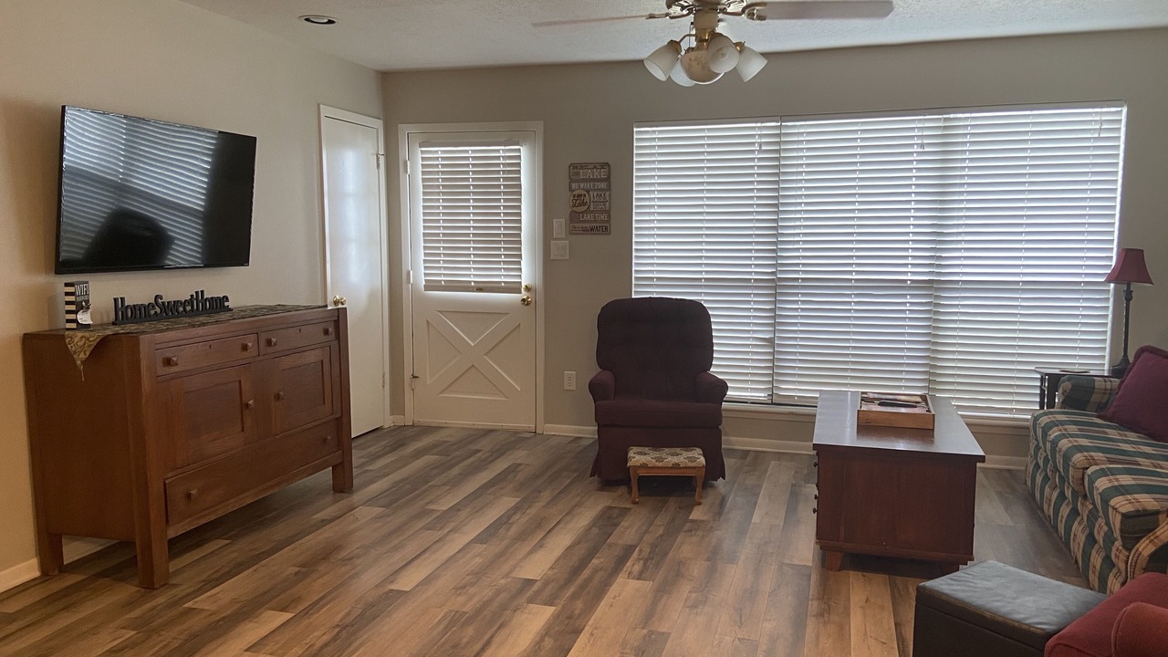 Photo of Livingroom in Coldspring