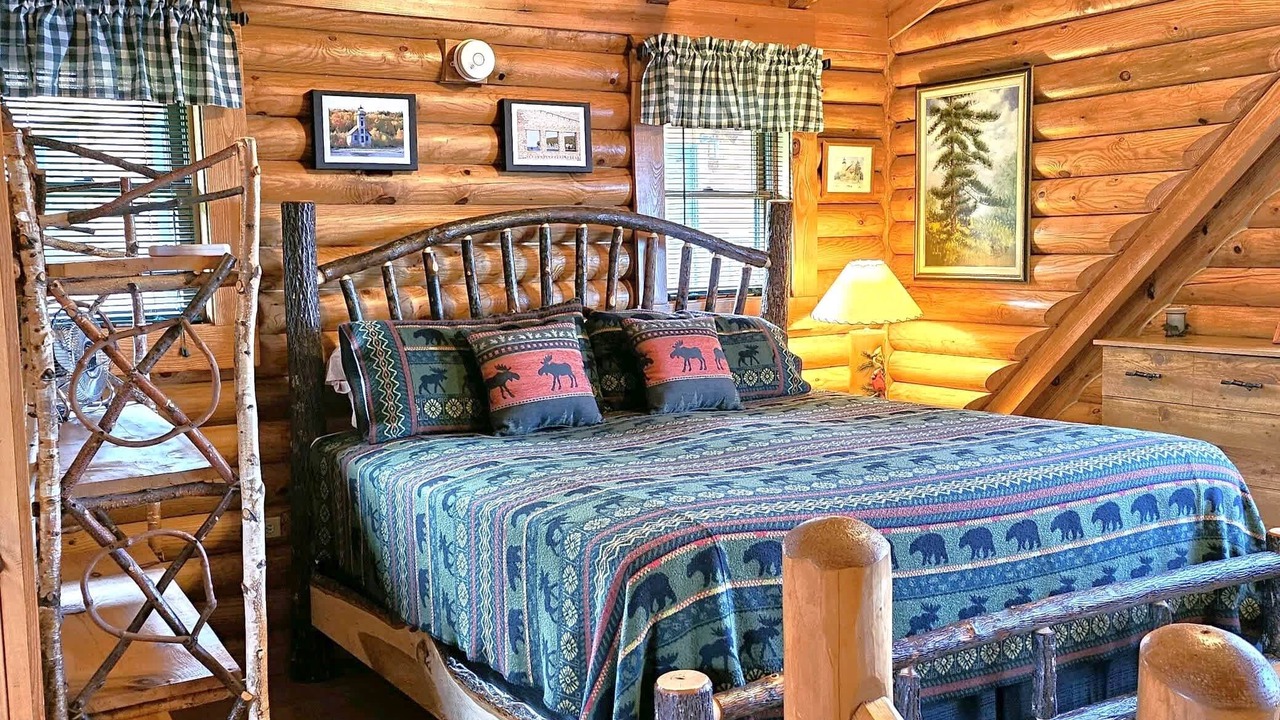 Photo of Bedroom in Cheboygan