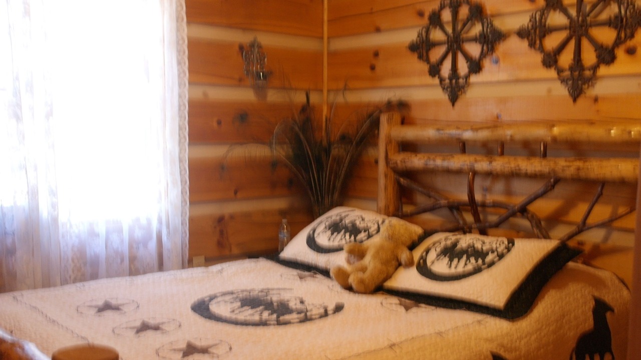 Photo of Bedroom in Tellico Plains