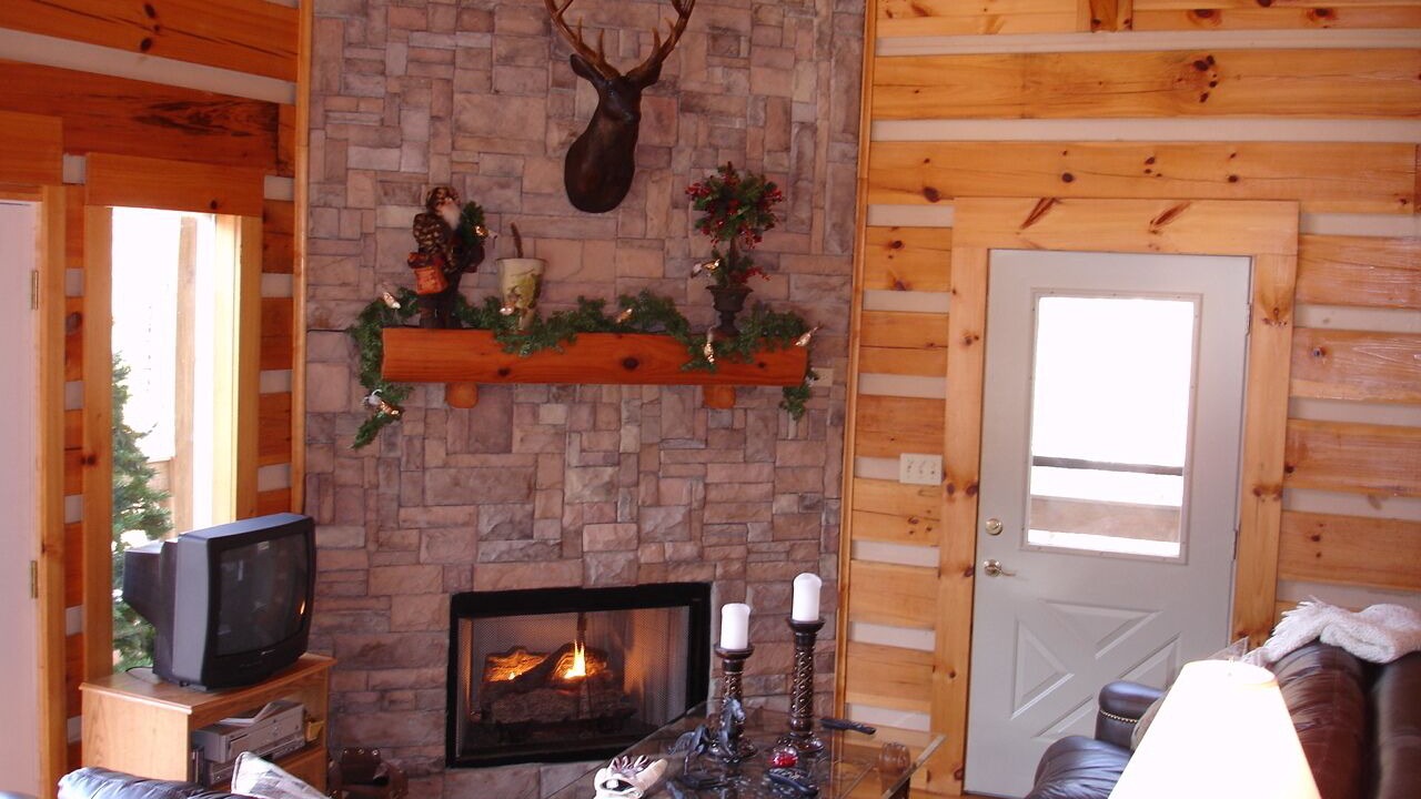 Photo of Livingroom in Tellico Plains