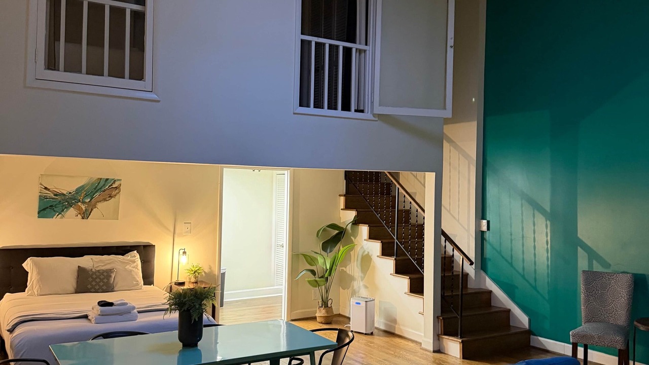 Photo of Livingroom in Downtown Nashville