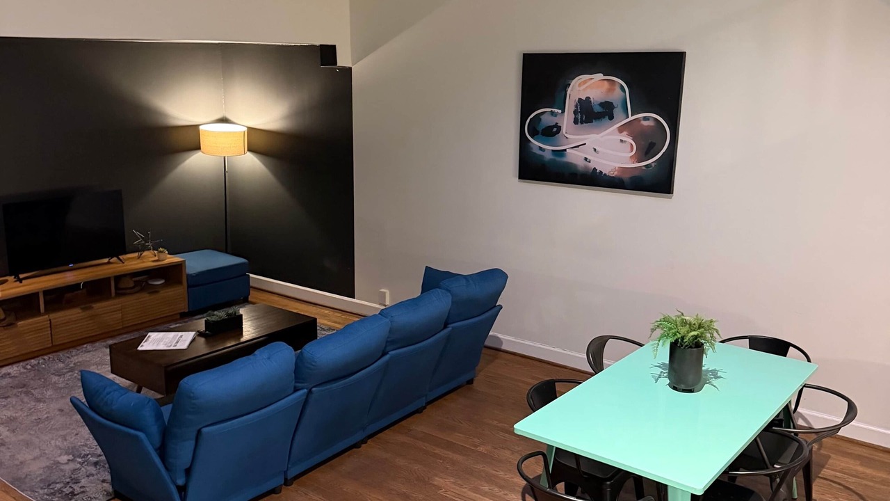 Photo of Livingroom in Downtown Nashville