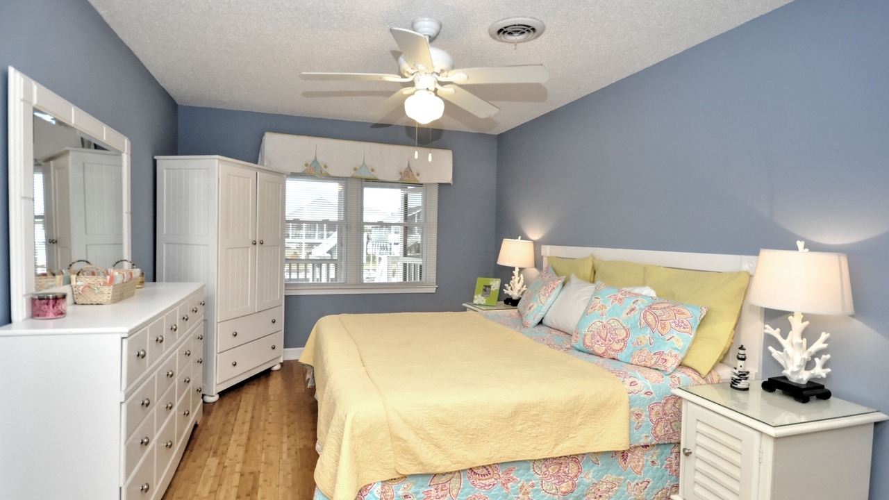 Photo of Bedroom in Ocean Isle Beach