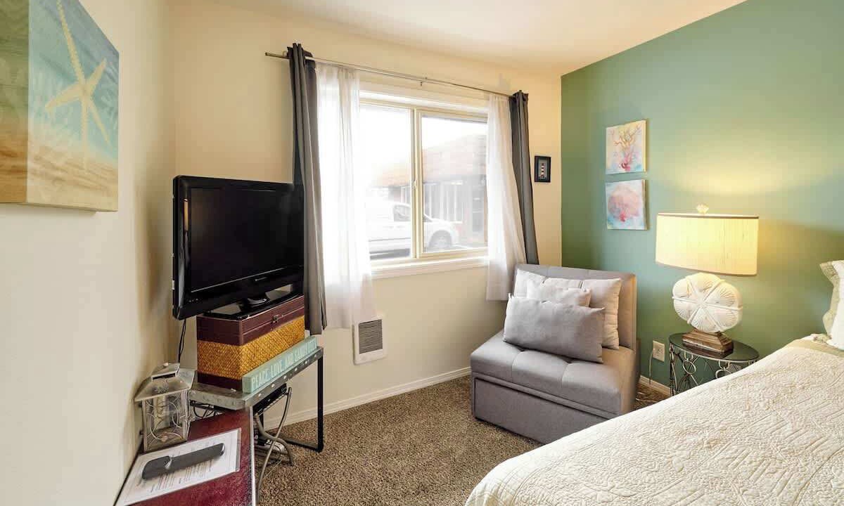 Photo of Others in Lincoln City