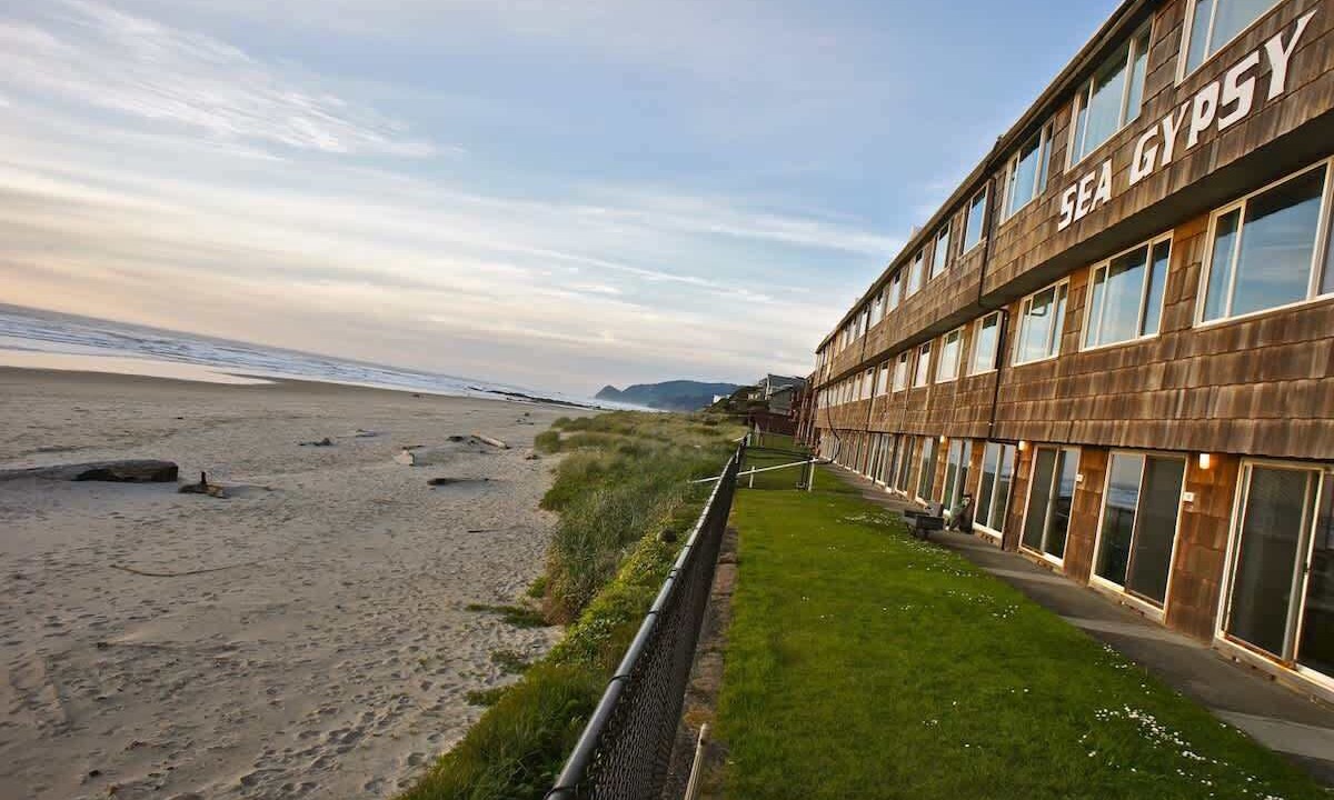 Photo of Others in Lincoln City