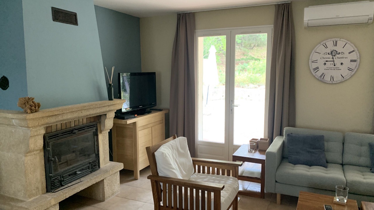 Photo of Livingroom in Mornas