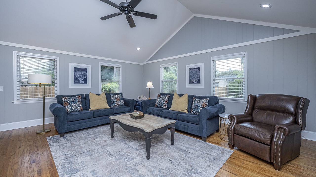 Photo of Bedroom in Harborgate Shores