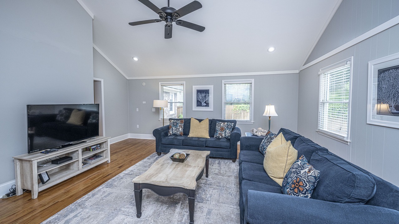 Photo of Bedroom in Harborgate Shores
