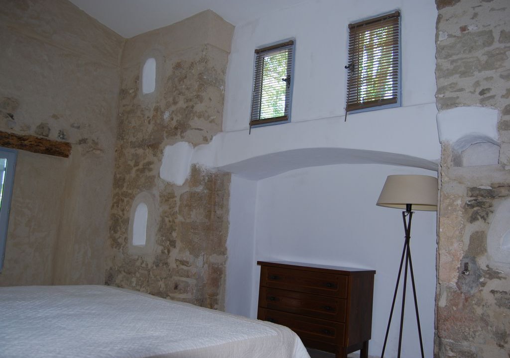 Photo of Bedroom in Loriol-du-Comtat