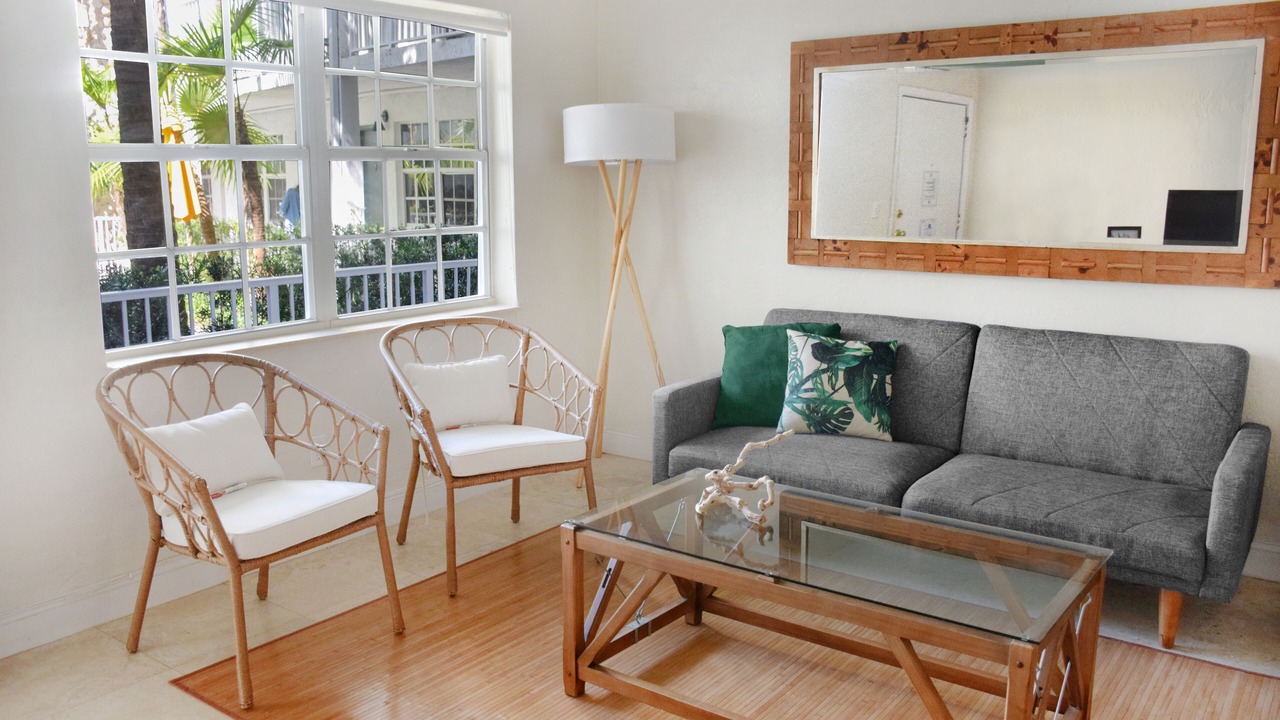 Photo of Livingroom in Key Biscayne