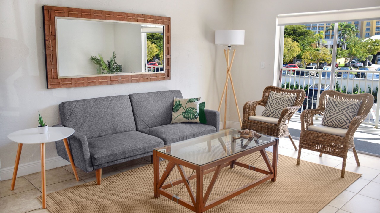 Photo of Livingroom in Key Biscayne