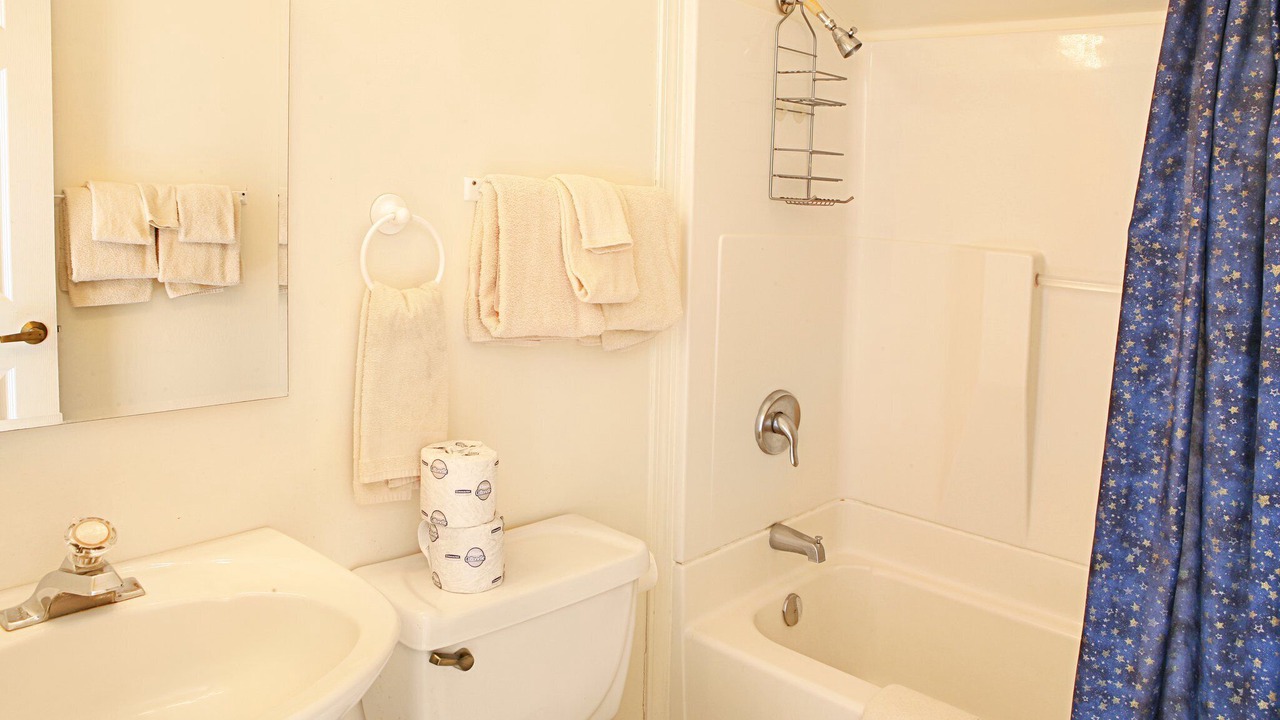 Photo of Bathroom in Ocean Shores