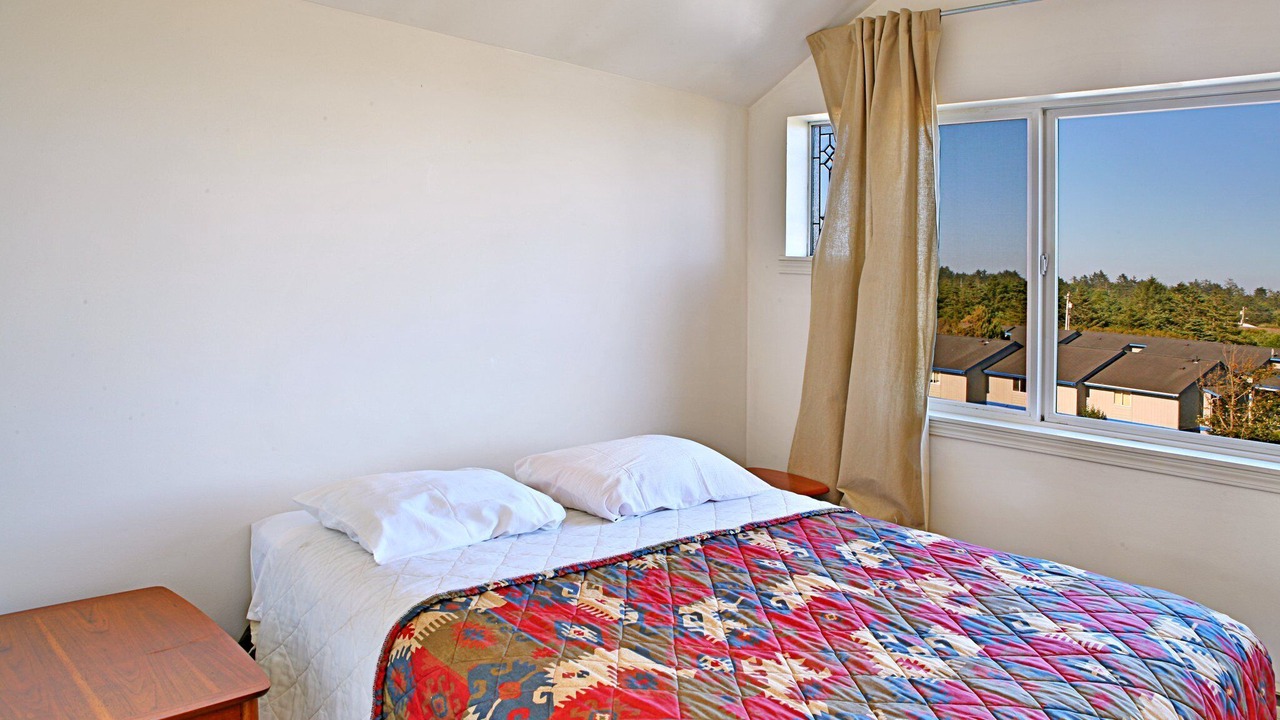 Photo of Bedroom in Ocean Shores
