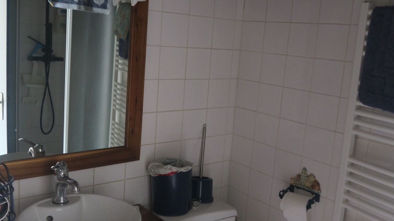 Photo of Bathroom in Corseul