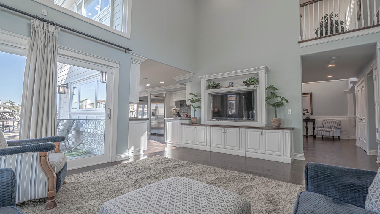 Photo of Livingroom in Huntington Harbour