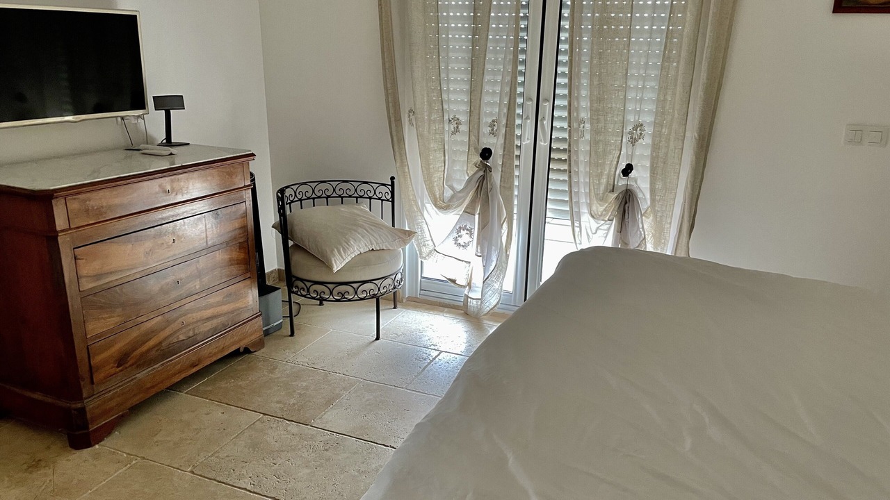 Photo of Bedroom in Castelnau-de-Guers