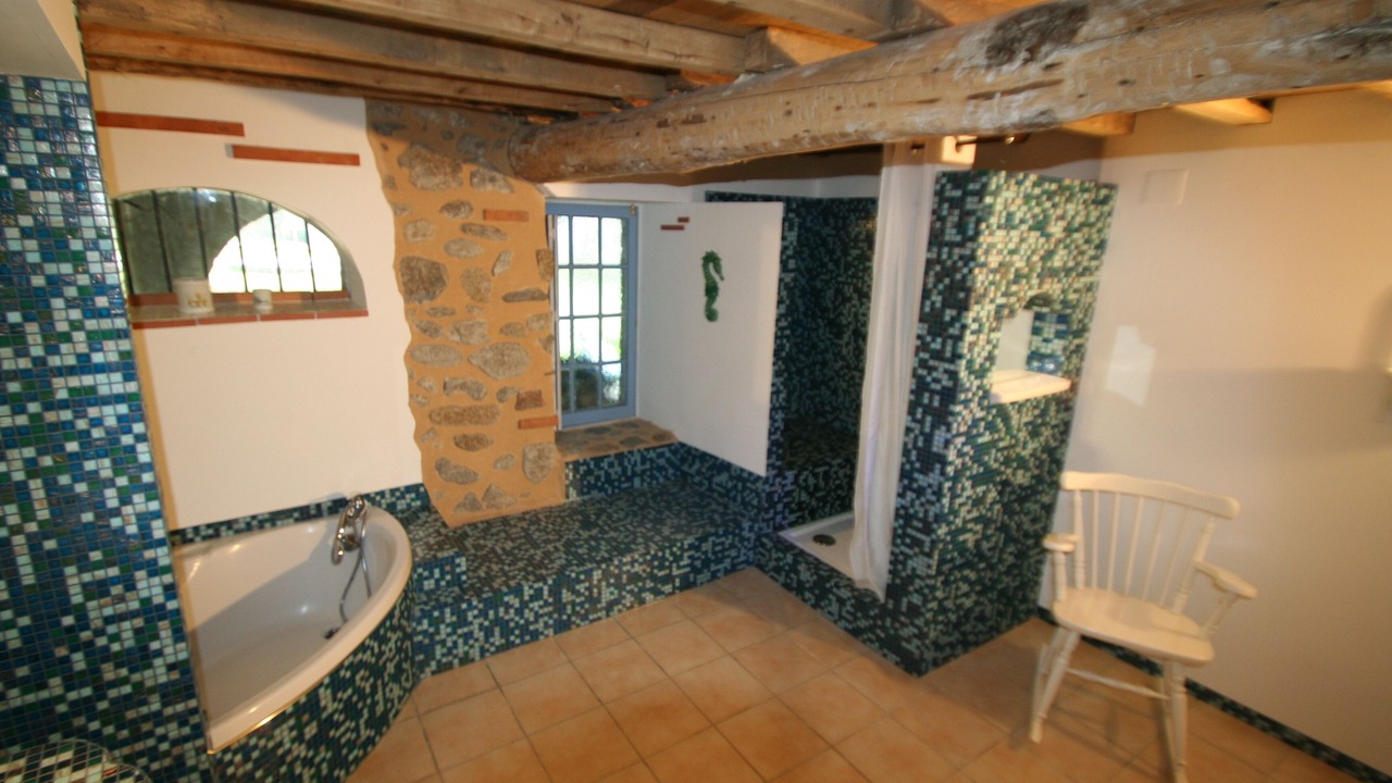 Photo of Bathroom in Le Tech