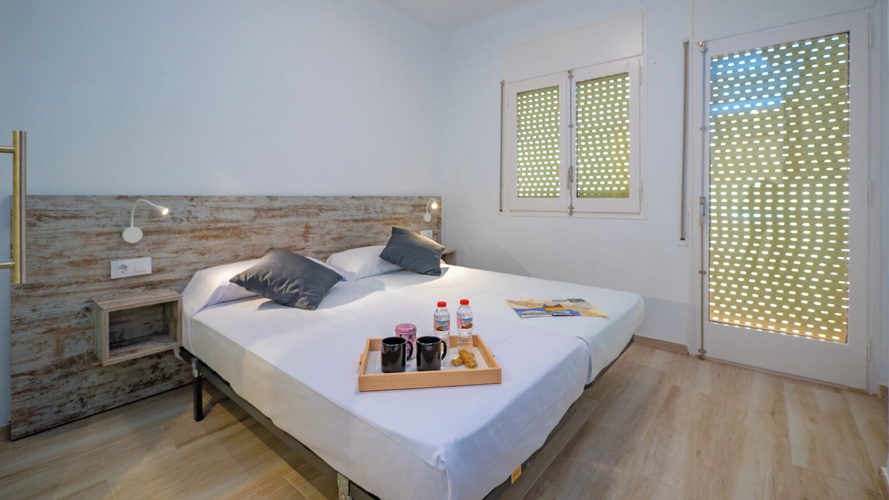 Photo of Bedroom in Roses Town Center