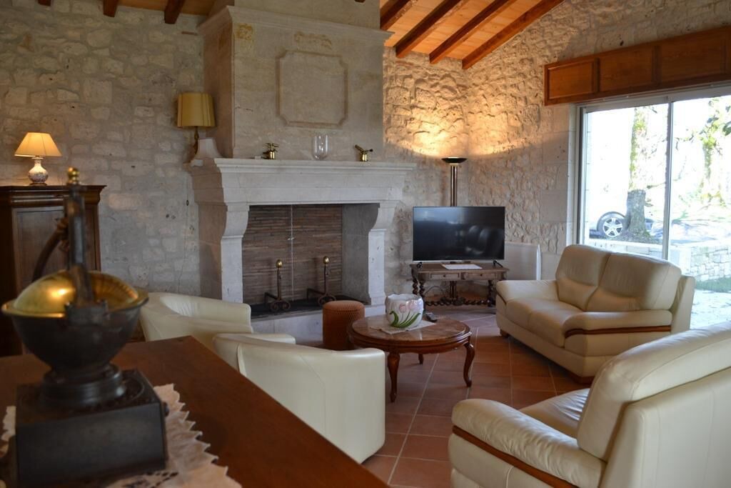 Photo of Livingroom in Monbalen