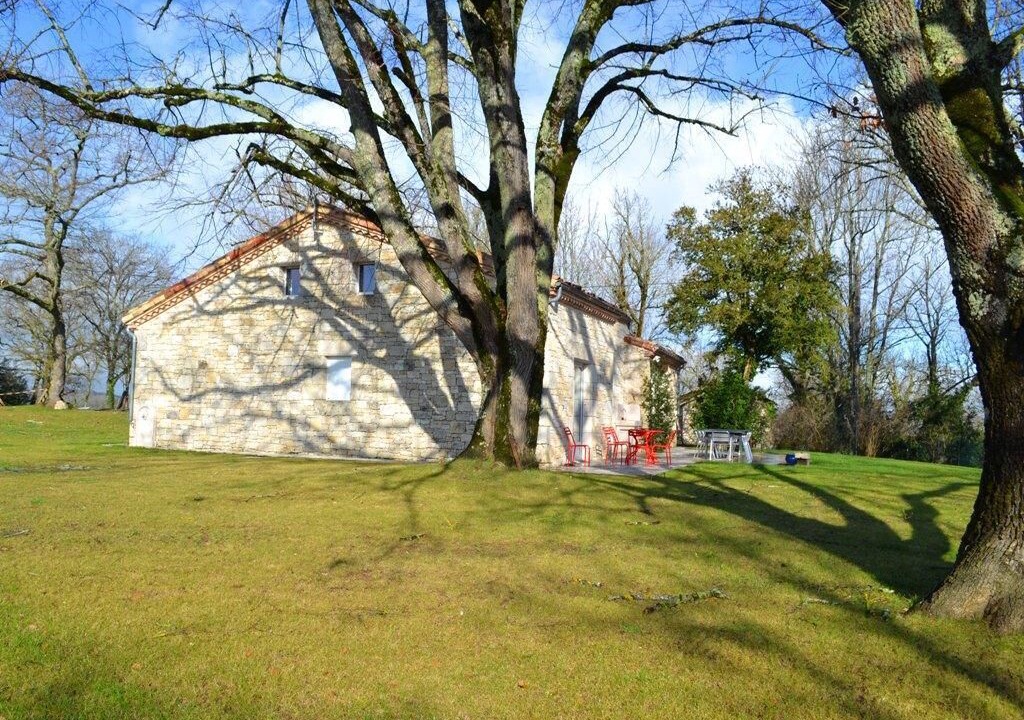 Photo of Outdoor in Monbalen