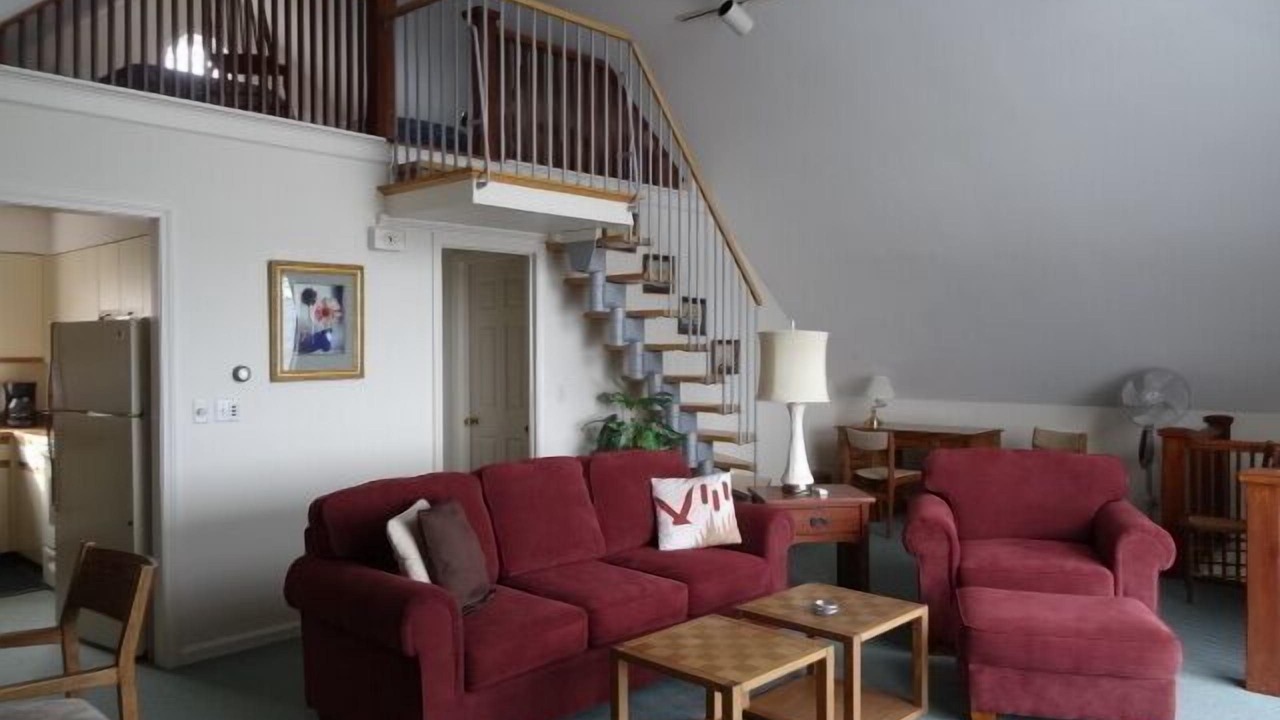 Photo of Livingroom in York Harbor