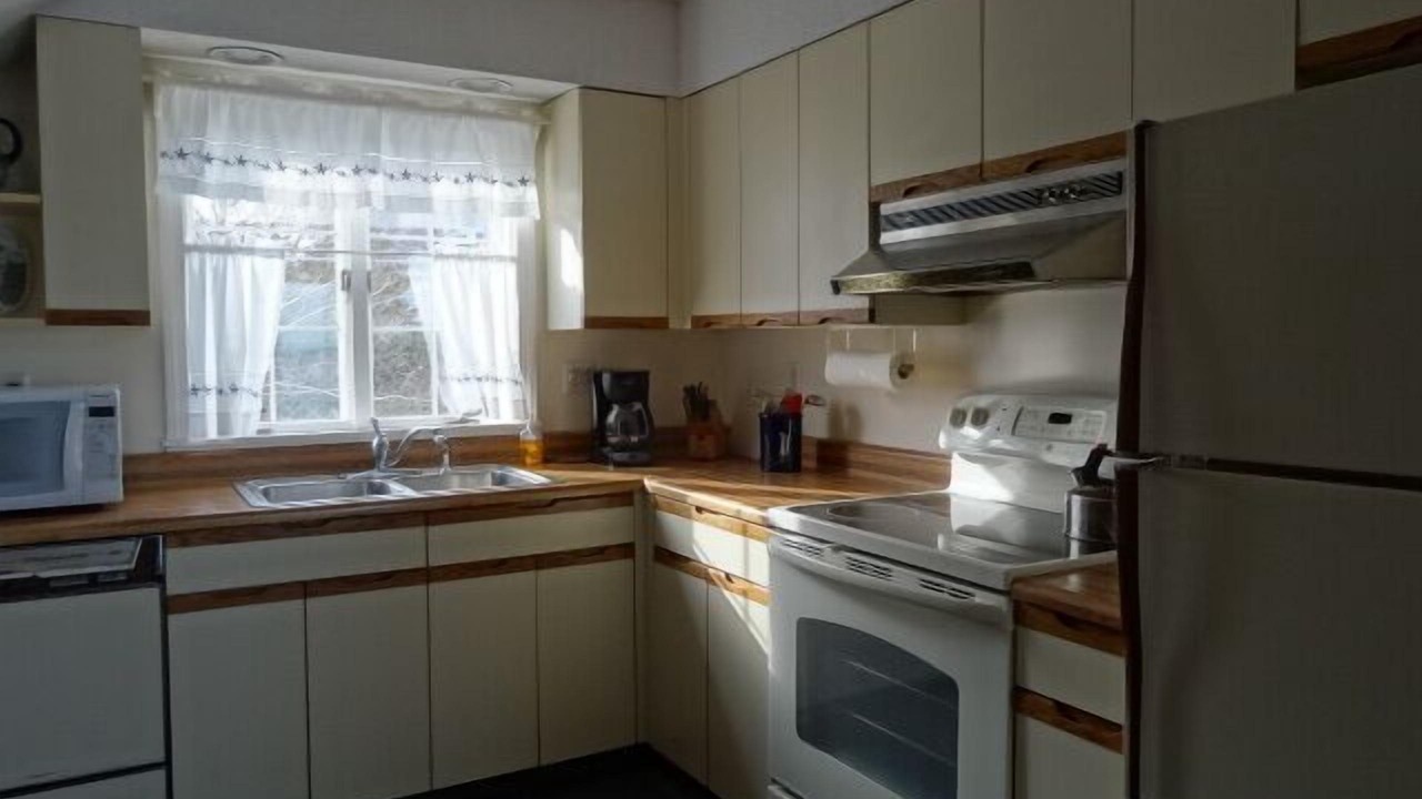 Photo of Kitchen in York Harbor