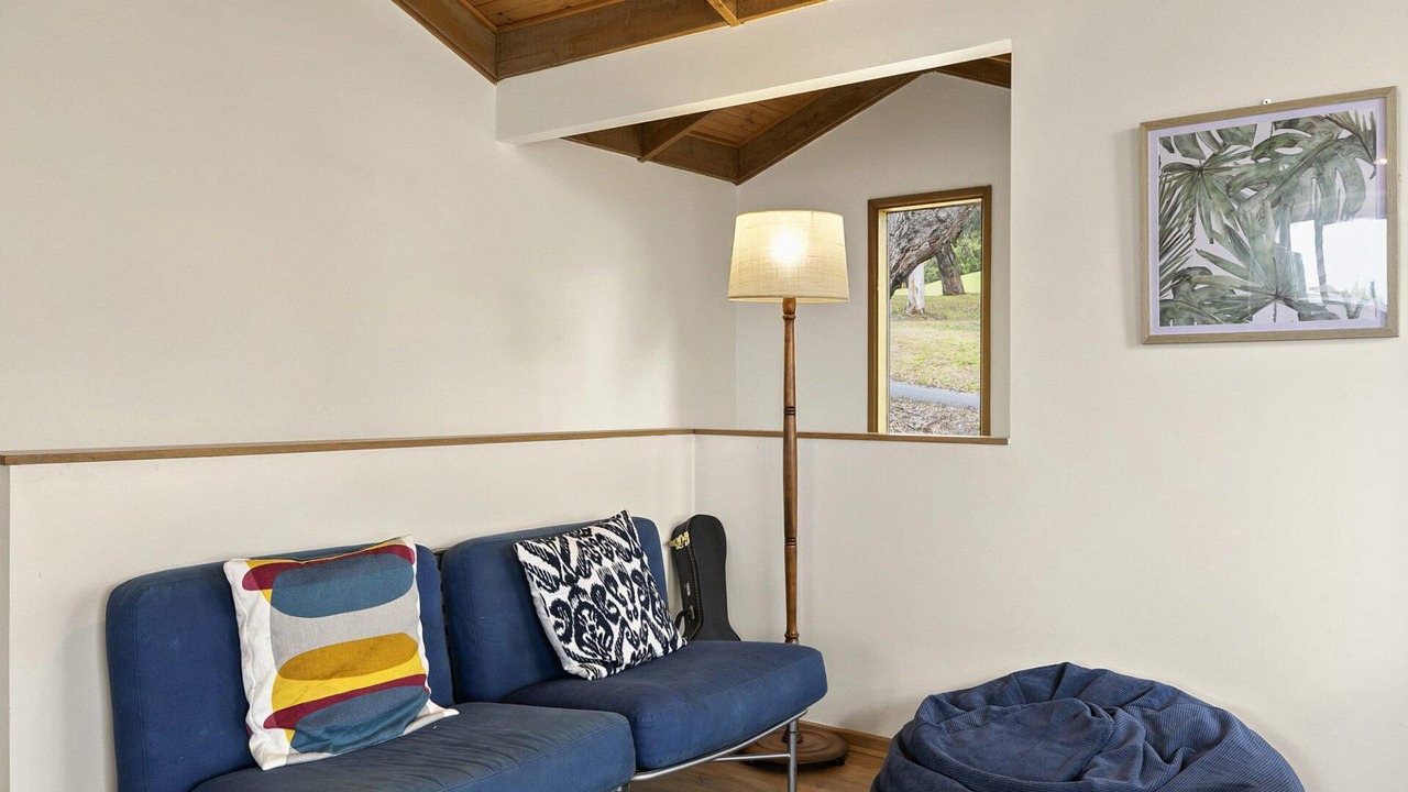 Photo of Others in Lorne