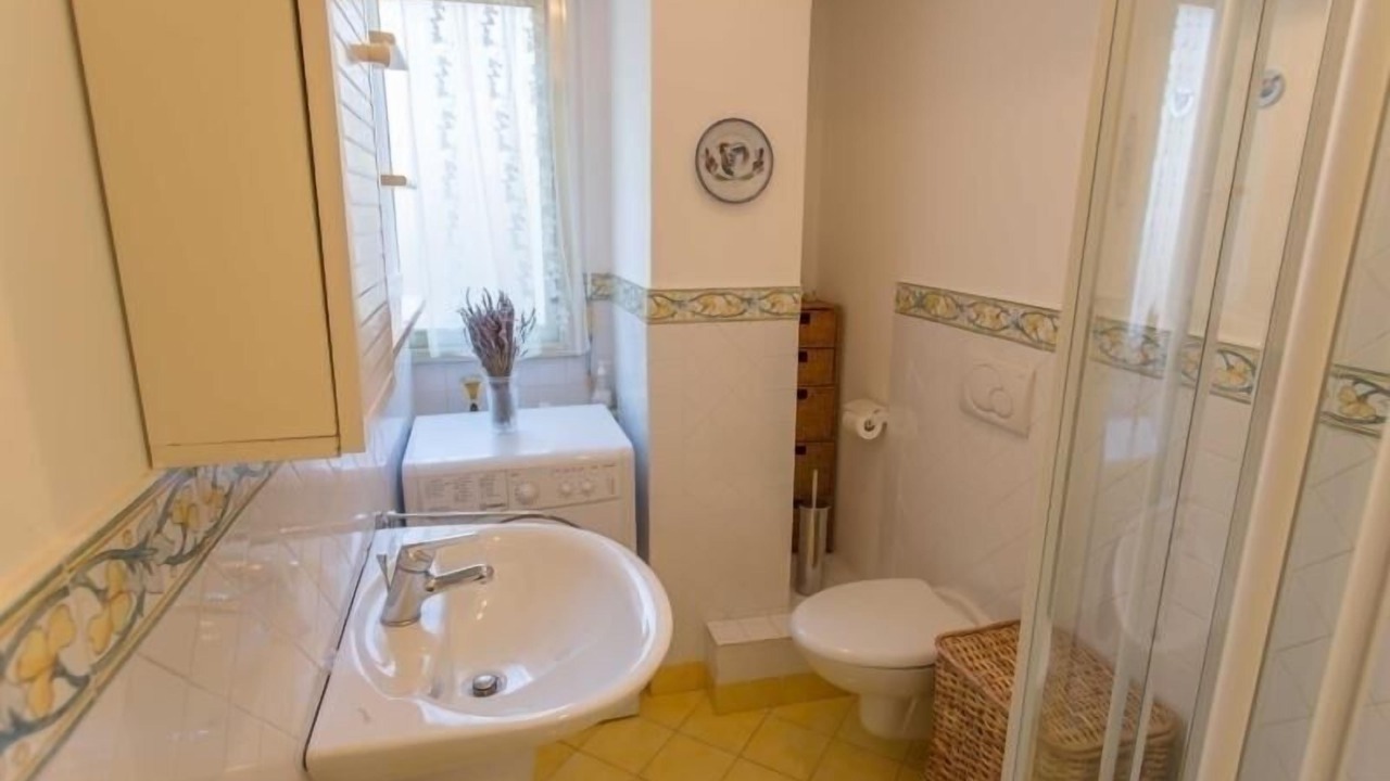 Photo of Bathroom in Menton