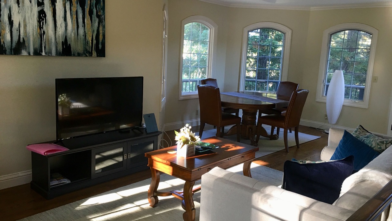 Photo of Livingroom in Woodside
