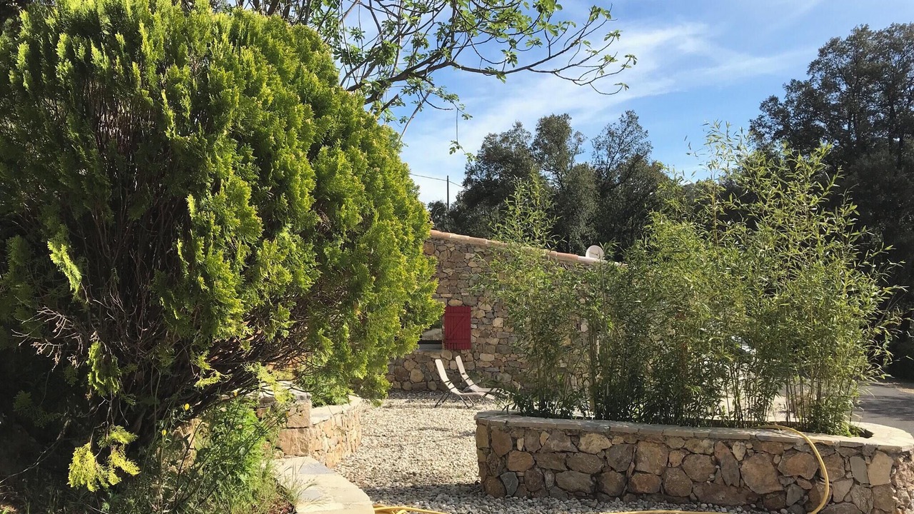 Photo of Outdoor in Saint-Julien-de-la-Nef