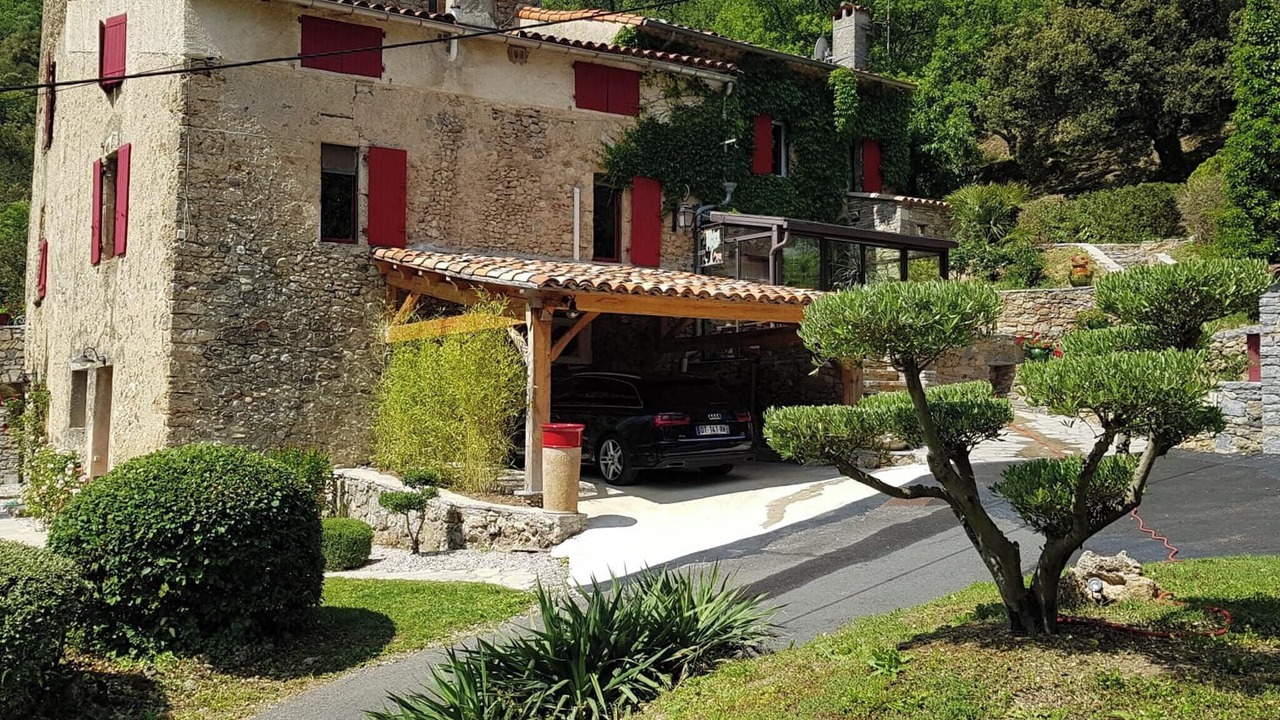 Photo of Outdoor in Saint-Julien-de-la-Nef