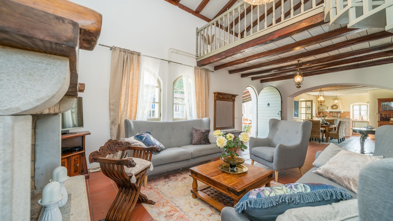 Photo of Livingroom in Flengi